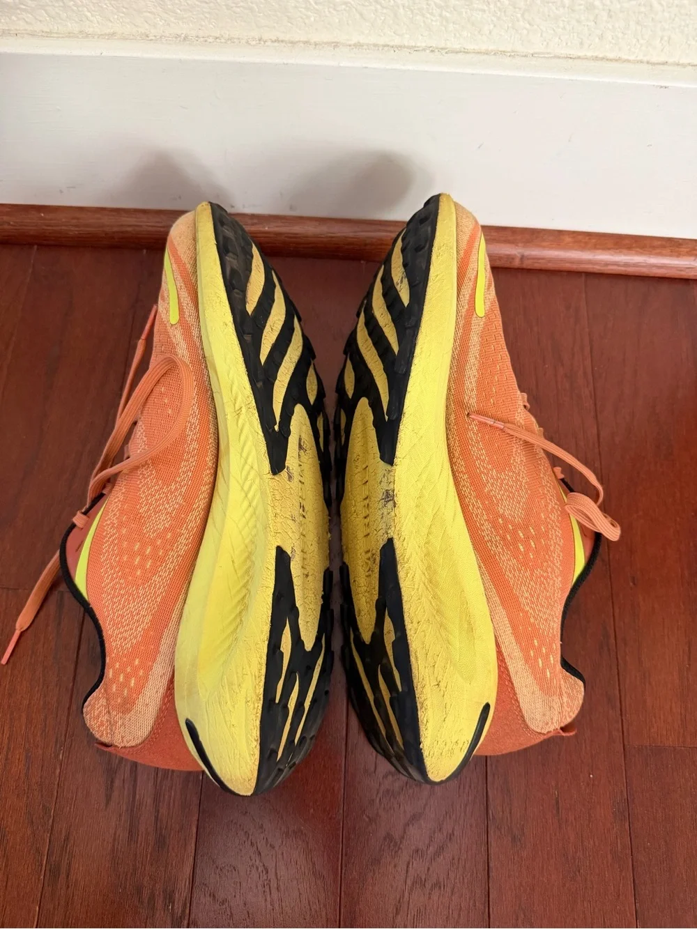 Merrell Morphlite Trail Running Shoes Sneakers Melon Orange Yellow Mens Sz 10.5